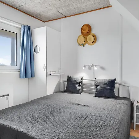 Appartement Awesome In With Wifi Løkken